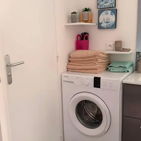 A-babord, Jolie Maison 2 *