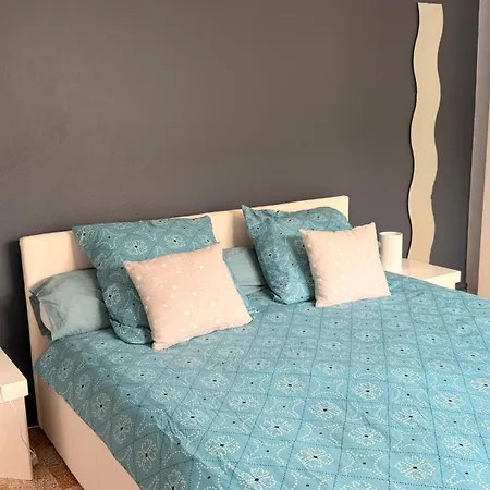A-babord, Jolie Maison 2 *